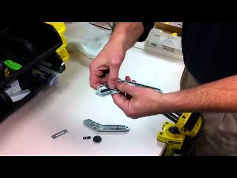 How to put together the Stanley Retractable Carpet Knife