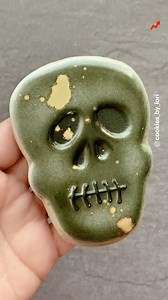 1.8M views · 1.1K reactions | Get a cookie airbrush kit here: https://amzn.to/3Co6HnV There's just something about decorating spooky sugar cookies that's so satisfying. Thanks, @cookies_by_lori ! Just so you know, BuzzFeed may collect a share of sales from any links in this video description. Follow https://www.instagram.com/cookies_by_lori/ | Tasty | Facebook