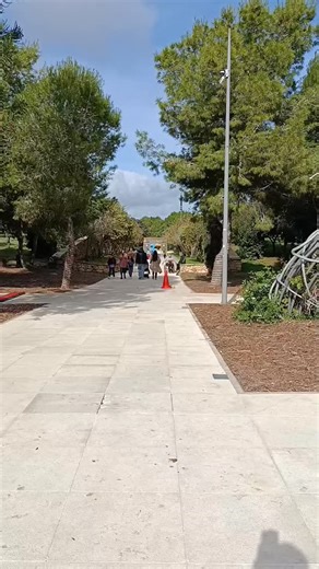 Day 2/9 Woodland Christmas Market Oak Tree Circle, Ta Qali | Eco Market Malta