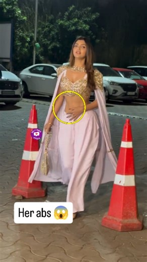 bollywood circle on Instagram: "Akansha puri spotted wither her beautiful abs 😱#akanshapuri #bollywood #viral #abs #fitness #bihar #bsebollywood"