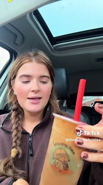 You’ve gotta check out Mimi’s Coffee in Commack, NY! It’s super cute and they have a huge menu. (Please ignore the terrible self tan on my hands!) #coffee #smallbusiness #review #longisland