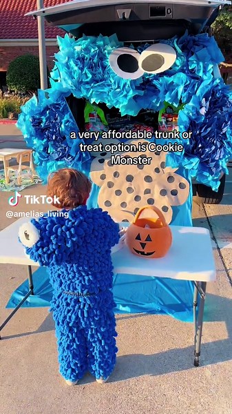 Cookie Monster Trunk or Treat Costume Ideas