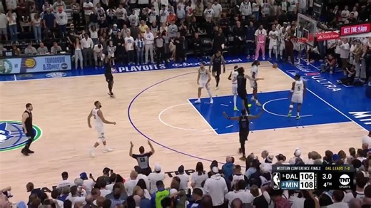 [Highlight] Luka Doncic hits the step-back to put the Mavs ahead 1