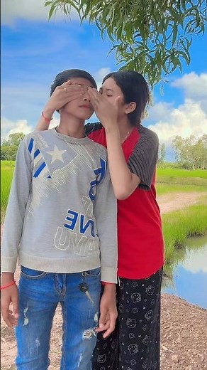 Prank Kiss Gone Sweet 💖💋 | Lovely Couple Moment#PrankKiss#PrankKissGoneSweet#KissPrank