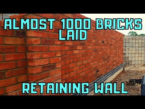 Bricklaying - Retaining Wall - Rustic pointing #bricklaying #brickwork
