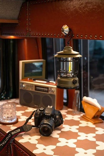 retro-style campervans are absolutely gorgeous! #fordwowsen#vanlife #camper #campervan #camperlife