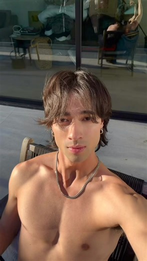 text me your favorite coffee order 🙃 https://www.staryo.com/sebastian | Sebastian Moy