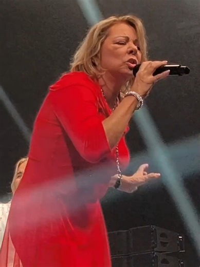 Sandra Performs 'In The Heat Of The Night' Live