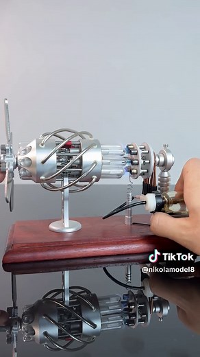 16 Silindirik Stirling Motorlu Uçaklar