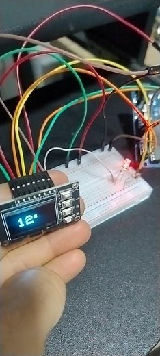 Temporizador regresivo configurable con pantalla OLED