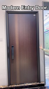 🚪 Modern entry door with solid metal core construction 🔒 Wood-finish surface combined with a smart lock for secure, easy daily access 🏠 Ideal for houses, apartments, and renovation projects #doors #securitydoors #aluminumdoor #HomeSecurity #moderndesign #modernhome #HomeRenovation #reels | Shengtuo Doors & Windows