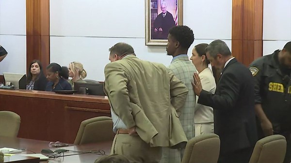 Behind closed doors: What led to the murders of ex-NFL player Antonio Armstrong Sr. and wife Dawn?
