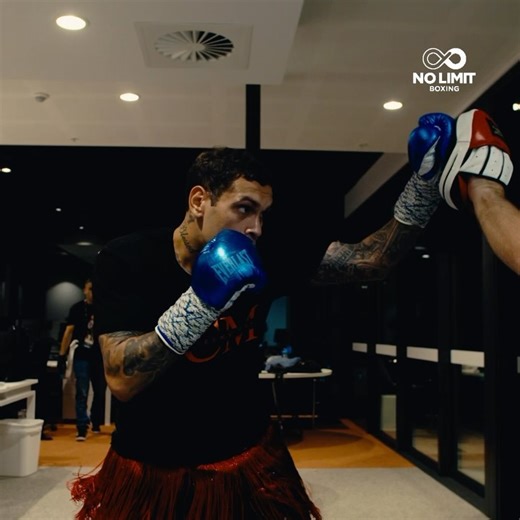 Laced up & ready to fight 🥊 Live now on @kayosports & @maineventtv #nolimitboxing #nolimitonfox | No Limit Boxing