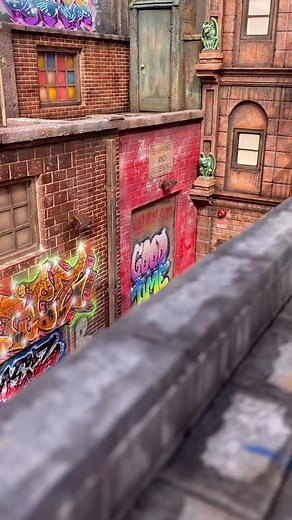 1:12 scale diorama. By Jeff LeBarron. #newyork #diorama #graffiti #paintmarkers #airbrush