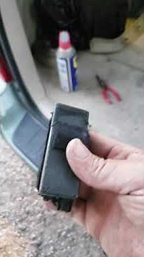 2004 Toyota Highlander rear hatch doesn't open