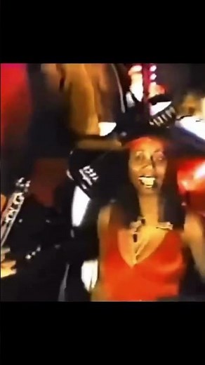 Mary Davis of The S.O.S. Band – “Just Be Good to Me” (1983) 🎶✨