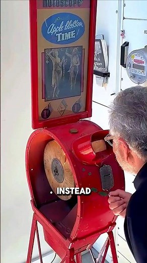 The First Movie Machine Ever 🎬 | 1895 Mutoscope Explained!