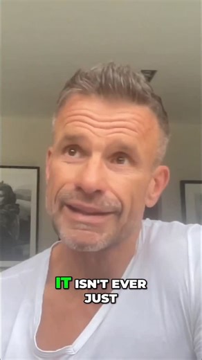 Getting fit in midlife changes everything. It’s not just about what you look like, as nice as that is. It’s about ✅ Energy ✅ Health ✅ Longevity ✅ Capability ✅ Confidence ✅ Self esteem ✅ Mental Health If fitness was a drug, everyone would take it. It is the fountain of youth and the foundation for a better life. Listen to my podcast with @idareyoupod at your favourite podcast provider. #fitover50 #fitat50 #fitover40 #midlifefitness #fitinmidlife #lifetransformation #midlifetransformation #midlife