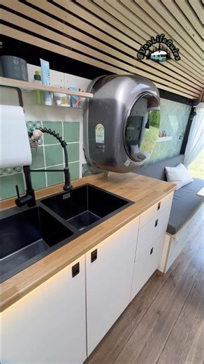 DIY Mercedes Camper