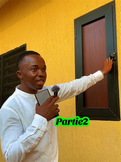 Partie 2: Bâtiment 12 étages 🇹🇬🇹🇬🇹🇬🇹🇬 Aujourd’hui, je vous présente un projet de bâtiment que j’ai réalisé, composé de 12 appartements modernes et fonctionnels. Ce qui rend ce projet particulier, c’est que tous les appartements ont été réservés avant même la fin des travaux. Cela montre clairement le besoin réel en logements dans la ville de Lomé et le manque d’appartements de qualité disponibles sur le marché. Ce projet n’est pas seulement une réussite, c’est aussi une opportunité pour 