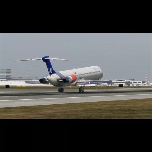 X-Plane 12 / MD-81 BOUNCED LANDING #planes #xp #aviation #aterrizaje #airport #landing #simulator