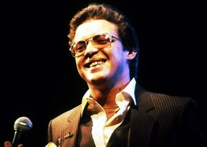 Biografía de Héctor Lavoe - ¡TODO sobre EL CANTANTE!