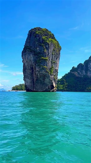 Stunning James Bond Island🏝️🇹🇭007🔫 Khao Phing Kan or Ko Khao Phing Kan, commonly known in English as James Bond Island, is an island in Thailand, in Phang Nga Bay northeast of Phuket. The islands are limestone karst towers and are a part of Ao Phang Nga National Park. Since 1974, when they were featured in the James Bond movie The Man with the Golden Gun, Khao Phing Kan and Ko Ta Pu - both separately and collectively - have been popularly called James Bond Island. • • • • #thailand #tailandi