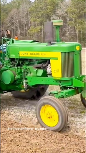 John Deere 720 tractor power | classic john Deere 720 in action#johndeere720 #usashorts #usatractor