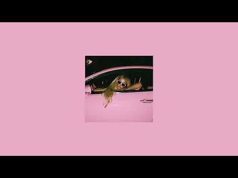 a 2000s hot girl summer playlist