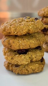 GALLETAS SALUDABLES faciles y rapidas ¡Descubre cómo hacer las mejores galletas de avena caseras! 🍪✨ En este video, te enseñamos la receta fácil y rápida para preparar galletas de avena deliciosas y saludables. Perfectas para un snack o desayuno, estas galletas son ideales para disfrutar en cualquier momento del día. Receta de galletas de avena saludables: con ingredientes simples y nutritivos, ¡te sorprenderás de lo ricas y fáciles que son de hacer! Además, son una excelente opción para quiene