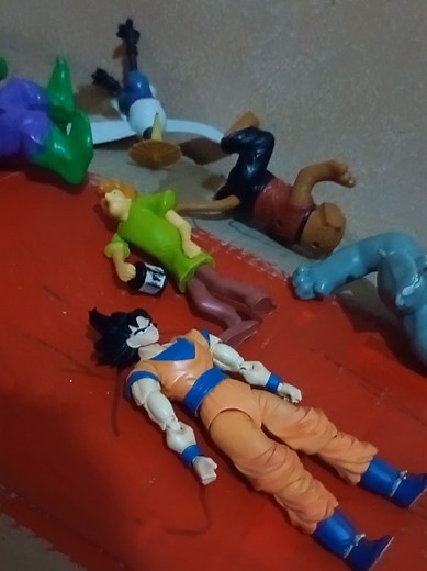 Peleas universales de juguetes temporada 2 - estreno y live 4pm Perú