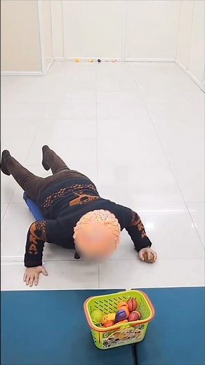 Proprioception and Scooter Board Activity for Kids! | Connecting Dots CDC