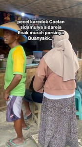 Hayo yg suka makan pecel , karedok , atau coelan buat makan .. bisa di coba niih ,, tau kan ini dimana? Yapzz betul bgt di selatan stasiun sidareja lurr .. #reels #cilacap #fyp #jawatengah | Sofia Tianingsih