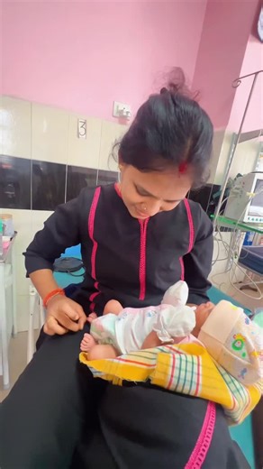 Kavya 👩‍❤️‍👨 Remo on Instagram: "Kavya ni Babu ni general ward ki shift chesaru ( @kavya_remo_official @kavya_sree_1998 @jst_remoshekar .. .. .. .. .. .. .. #ᴛʀᴇᴀɴᴅɪɴɢ #newcouple #hospital #pregnancy #marragevibes❣️"