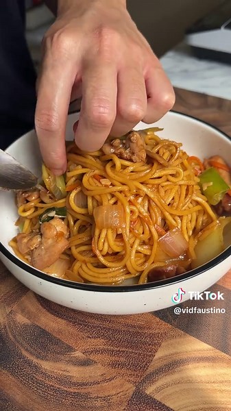Easy Yakisoba Recipe with Delicious Sauce