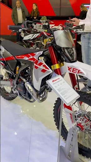 How nice is this 2025 Fantic XEF 125 COMPETITION on show at EICMA? #fantic #125cc #4t #eicma