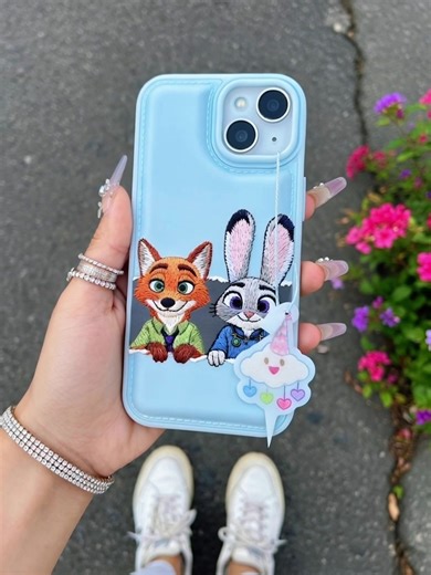 Chiếc ốp lưng iPhone 14 đẹp và bền nhất năm nay