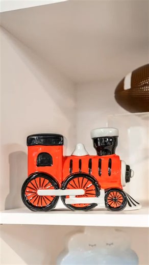 A gift that’s as fun as it is meaningful. Our adorable piggy banks make the perfect present for little ones — a keepsake they’ll love today, and a sweet way to start saving for tomorrow. ✨ #ShopLocal #SupportLocal #GiftIdeasForKids #HolidayGifting #kidsgifts #christmasiscoming | Lotus & Lemongrass | Facebook