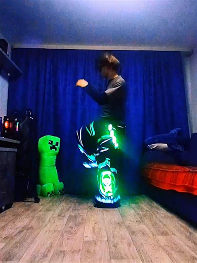 @ROMANCEPLANET that creeper just wanted to explode me😵 me#shuffle #recommendations #shuffledance #melbourneshuffler #melbourneshuffle #fyp #romanceplanet #rec #lmao