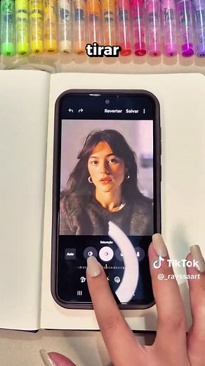 Aprenda a desenhar usando post-it e caneta Bic!