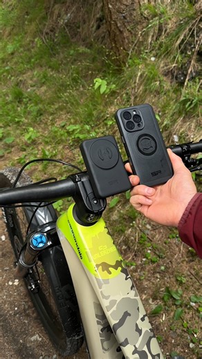 🔋 More power on the go! 🚀 The SP Connect Wireless Power Bank is your perfect travel companion, providing fast, hassle-free charging wherever you are. With a 10,000 mAh capacity and a robust 10-watt output, it fits easily in your pocket or bag, keeping you connected all day long! #spconnect #ridesmarter #phonemount #bicycle #wirelesspowerbank #mtb #cannondale | SP Connect