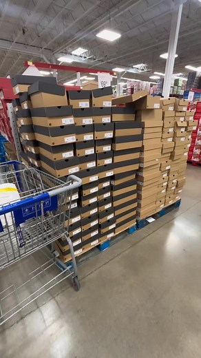 Runnnnn to Sam’s Club! Uggs for $69! #samsclub #uggs | Jamie’s Daily Deals