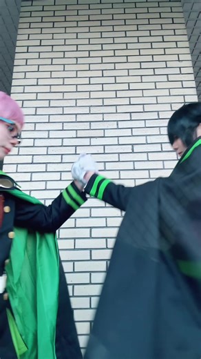 マントをもぎ取るプロ 優一郎@龍 #cosplay #終わりのセラフコスプレ #owarinoseraphcosplay