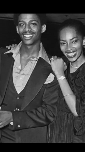 Thank you Soultrain Fan for this photo and moment in time!! EVERLASTING Indeed! 😁😁✨ “Always believe in you..” #flashbackfriday #70s 😘 I’d never seen it before 😯😍 - two teens with big dreams — Darnell Williams such a nice guy, so handsome we danced together a few times - a snapshot - … later like every other soap fan I loved his legendary character “Jesse” with “Angie” (actress Debbi Morgan) back in the golden era of daytime TV “All My Children” ❤️❤️❤️❤️ terrific actor— and I was in awe like
