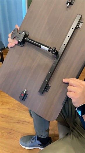 自由更換左右放向，使用更方便 #reels #shorts #組裝 #升降桌 #雙桌 #沉浸式