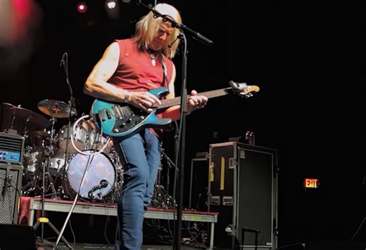 Ex-DEEP PURPLE Guitarist STEVE MORSE On His Battle With Arthritis: 'I've Tried Every Treatment I Can Find'
