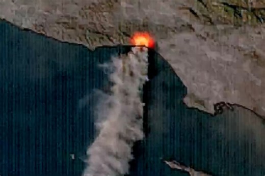 Alarming satellite footage shows California wildfires billowing smoke