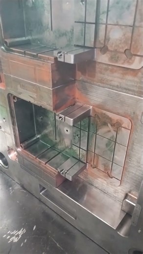 INSTALL HOT RUNNER SYSTEM 2DROP VALVE GATE MOULD-TIP TECHNOLOGY