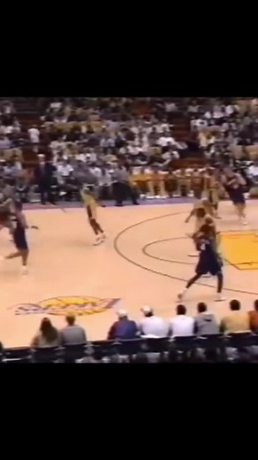 bro blocked so hard that the arena lost power💀