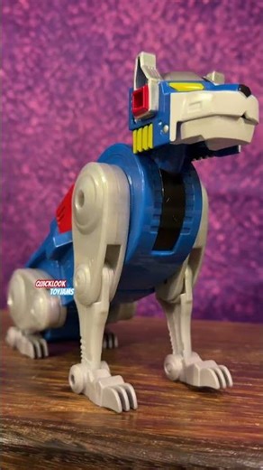 Legendary GREEN LION Voltron 40th Anniversary QUICK LOOK Playmates Toys Superhero Figure Review
